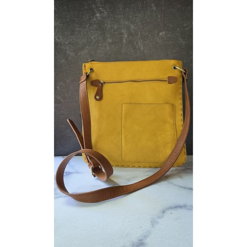 Shiraleah Chicago Polyurethane Leather Crossbody Purse Yellow